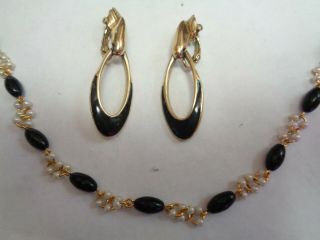 Vintage Signed Trifari Black Lucite Faux Pearl Beaded Necklace & Dangle Earrings