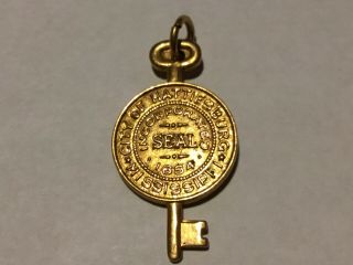 Vintage Hattiesburg Ms Seal & Key Gold Charm Pendant Souvenir