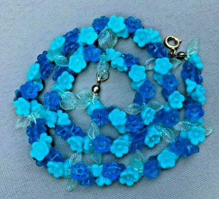 Vintage Jewellery Charming Blue Lucite Flowers & Leaves Bead Necklace