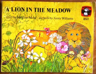 A Lion In The Meadow Margaret Mahy/jenny Williams Vintage Puffin Paperback 1972