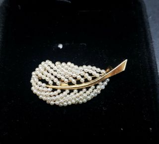 Vintage Faux Seed Pearl Leaf Gold Tone Brooch Costume Jewellery Pretty Paste