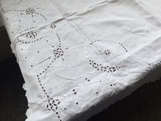 Shabby Chic Vintage Cotton Table Cloth 34 X 34 Inch Crisp Quality Pretty Linen 2