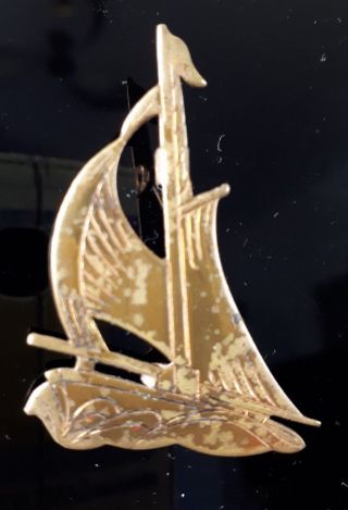 Vintage Art Deco Jewellery Etched Brass Sailing Boat Yacht Brooch Made England