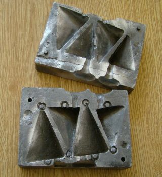 Vintage 4 - Cavity Pyramid Fishing Weight Mold Sinker Mould