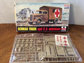 Vintage ESCI German Truck Opel 3,  6 Ambulance 1/72 scale kit 8035 2