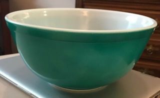Vintage Pyrex Mixing Bowl Bright Green 403–2 1/2 Qt Ovenware
