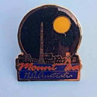 Vintage Enamel Metal Pin - On Badge Mount Isa Queensland,  Australia