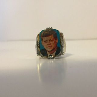 Vintage John F Kennedy Flicker Flasher Ring - Silver Plastic - Jfk And Us Flag