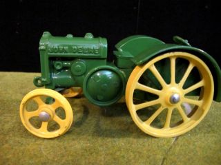 Vintage John Deere Toy Tractor 1/16th Model D Die Cast Metal Green Yellow