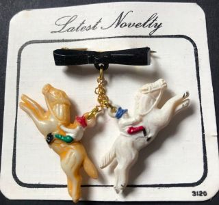 Dynamic Vintage 1940s Celluloid Horse Racing Brooch.