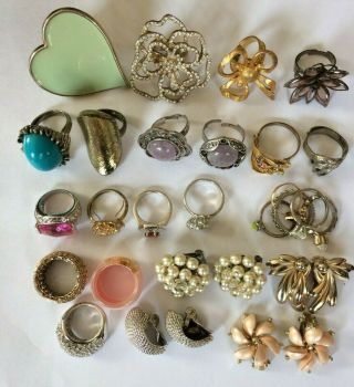 Vintage Fashion Rings And Earrings