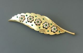 Vintage Leaf With Flowers Brooch Pin In Gold Tone Metal With Faux Pearls