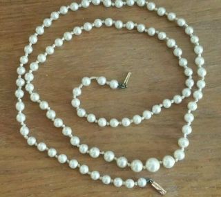 Vintage Simulated Pearl Necklace 9 carat Rose Gold Clasp signed CIRO. 2