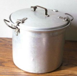 Vintage Aluminum " The Economy Cooker " Clamp Lid Caner Steamer Pot