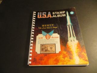 1970 Vintage " Usa Stamp Album " By Scott - - A Few Stamps