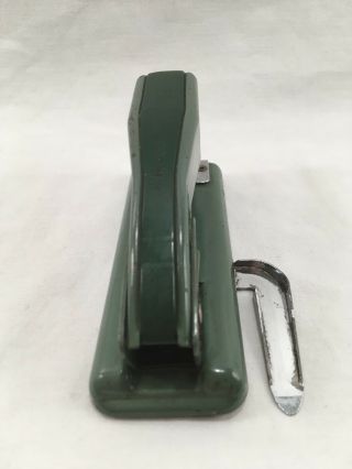 Vintage Swingline 99 Avocado Green Stapler w/ Staple Remover Attachment | 4