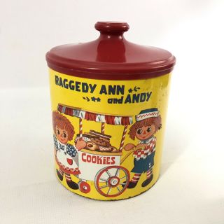 Vintage 1973 Raggedy Ann And Andy Cookie Tin Can The Bobbs - Merrill Company Rust
