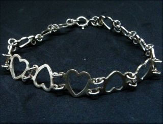 C.  1960s Vintage Pretty Dainty Heart Bracelet Sterling Silver Romantic Gift 925