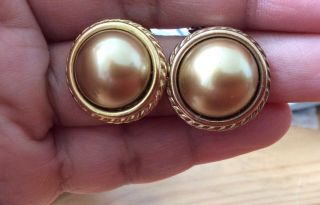 Vintage Carolee Gold Tone Pearl Drop Clip Earrings (er009)