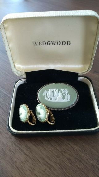 Vintage Wedgewood Green Jasperware Oval Brooch/ Plus Earrings