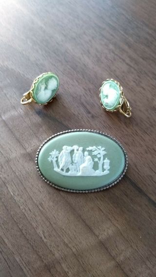 Vintage Wedgewood Green Jasperware Oval Brooch/ plus Earrings 2