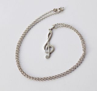 Vintage Sterling Silver Musical Note,  Treble Clef,  Pendant & Silver Chain.