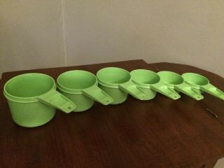 Set Of 6 Vintage Tupperware Apple Green Nested Measuring Cups 1/4 Cup - 1 Cup
