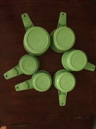 Set of 6 Vintage Tupperware Apple Green Nested Measuring Cups 1/4 Cup - 1 Cup 2