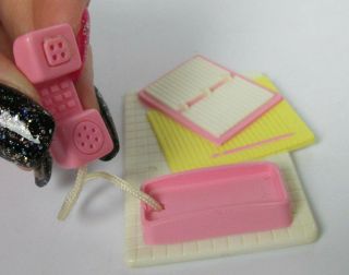 Fisher Price Loving Family Dollhouse Desk Pink Phone Tablets Paper Vintage 90 ' s 4