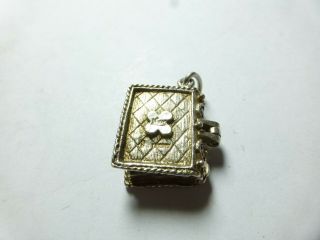 Vintage Sterling Silver Charm Opening Bible with Cross on Front and Back 4.  5g c7 4