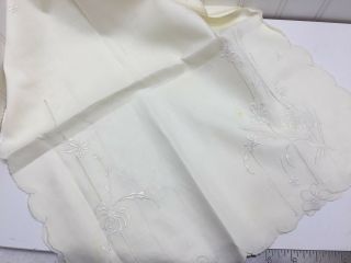 Vintage Embroidered Table Runner Dresser Scarf Scallop Edge Ivory 23877 2