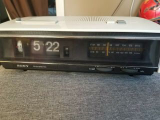Rare Vintage Sony Digimatic Am/fm Flip Radio Alarm Clock Tfm - C650w