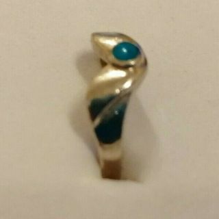 Vintage sterling silver ring with cabochon turquoise stone size P/O 2