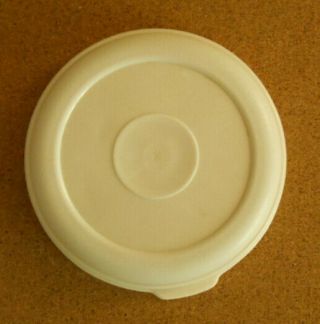 Vintage Rubbermaid Servin Saver Replacement Almond Lid Only 7