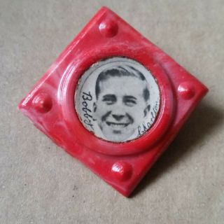 Manchester Utd Fc Vintage Pin Badge Bobby Charlton 1950 