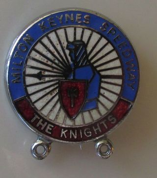 Milton Keynes Speedway The Knights Vintage Enamel Pin Badge From The 1980 