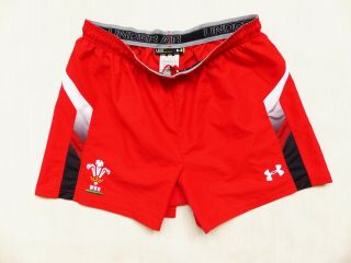 Vintage Shorts Under Armour Wru Wales Cymru Home 2014 - 15 Size: L (large)