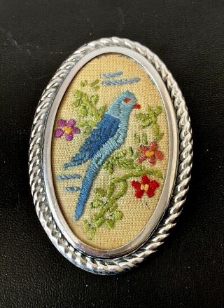 Vintage 40/50s Chrome Hand Embroidered Budgie Bird Oval Brooch In Gift Box
