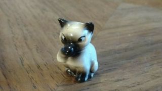 Vintage Hagen Renaker Siamese Thumb Sucking Cat Kitten Miniature Animal Figurine