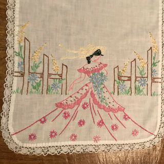 Vtg Dresser Scarf Embroidery Southern Belle Girl Crochet 12 " X32 " White Linen