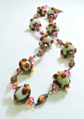 Vintage White W/ Red & Yellow Flowers Lampwork Art Glass Bead Necklace Au19217