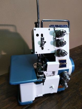 Vintage Yamata overlock sewing machine overlock,  3 thread - line 5 - line,  flatlock 2
