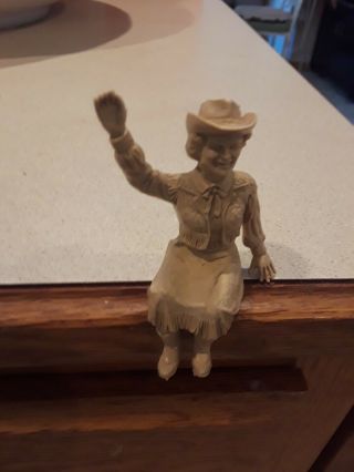 Vintage Dale Evans Rubber Sitting Figure For Roy Rogers Chuck Wagon Set - Ideal