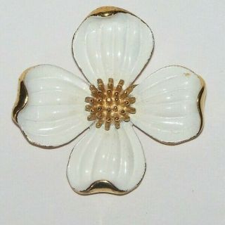Vintage Crown Trifari White Enamel Gold Tone Dogwood Flower Brooch