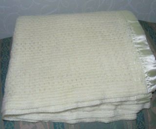 Vintage Mothercare Baby Cot Cover Yellow Cellular Pram Blanket Satin Trim Retro