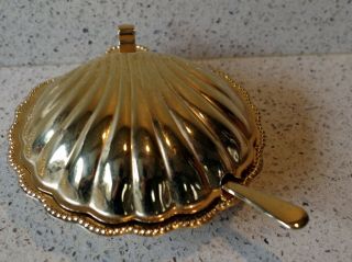 VINTAGE CLAM SHAPED BUTTER/CAVIAR DISH MAYELL GOLDTONE & RED GLASS WITH KNIFE R 2