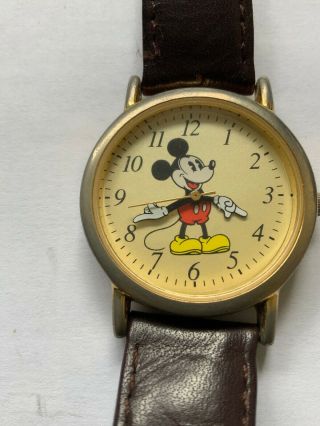 Vintage The Disney Store " Mickey Mouse " Watch