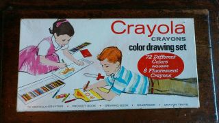 Vintage 1958 Binney & Smith Crayola Crayons No.  72 Drawing Set W/ Box