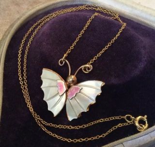Vintage Jewellery Dainty Pretty Mother Pearl & Enamel Butterfly Pendant Necklace