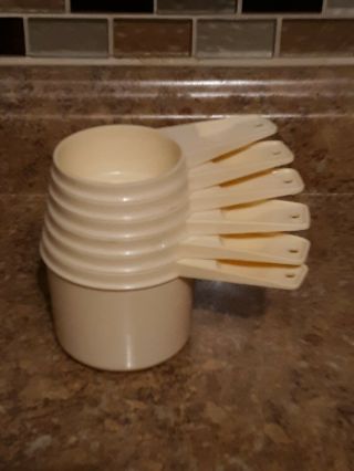 Vintage Tupperware Measuring Cups Complete Set 6 Cream Color